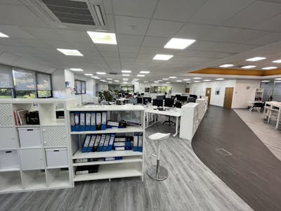 Unit 1, Altrincham, Office Lease Assignment - IMG_0125.jpg