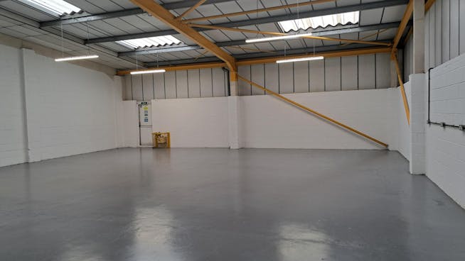 Units 3, 4 & 5 Lennox Mall, Lennox Road, Basingstoke, Industrial / Industrial To Let - Unit 3 Lennox.jpg