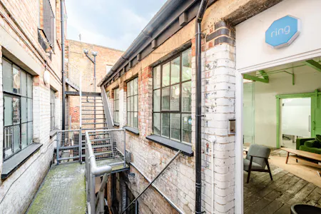 Unit H, I & J Taylors Yard - 160 Brick Lane, London, Office To Let - Brick Ln 160 1F - Low Res 13.jpg