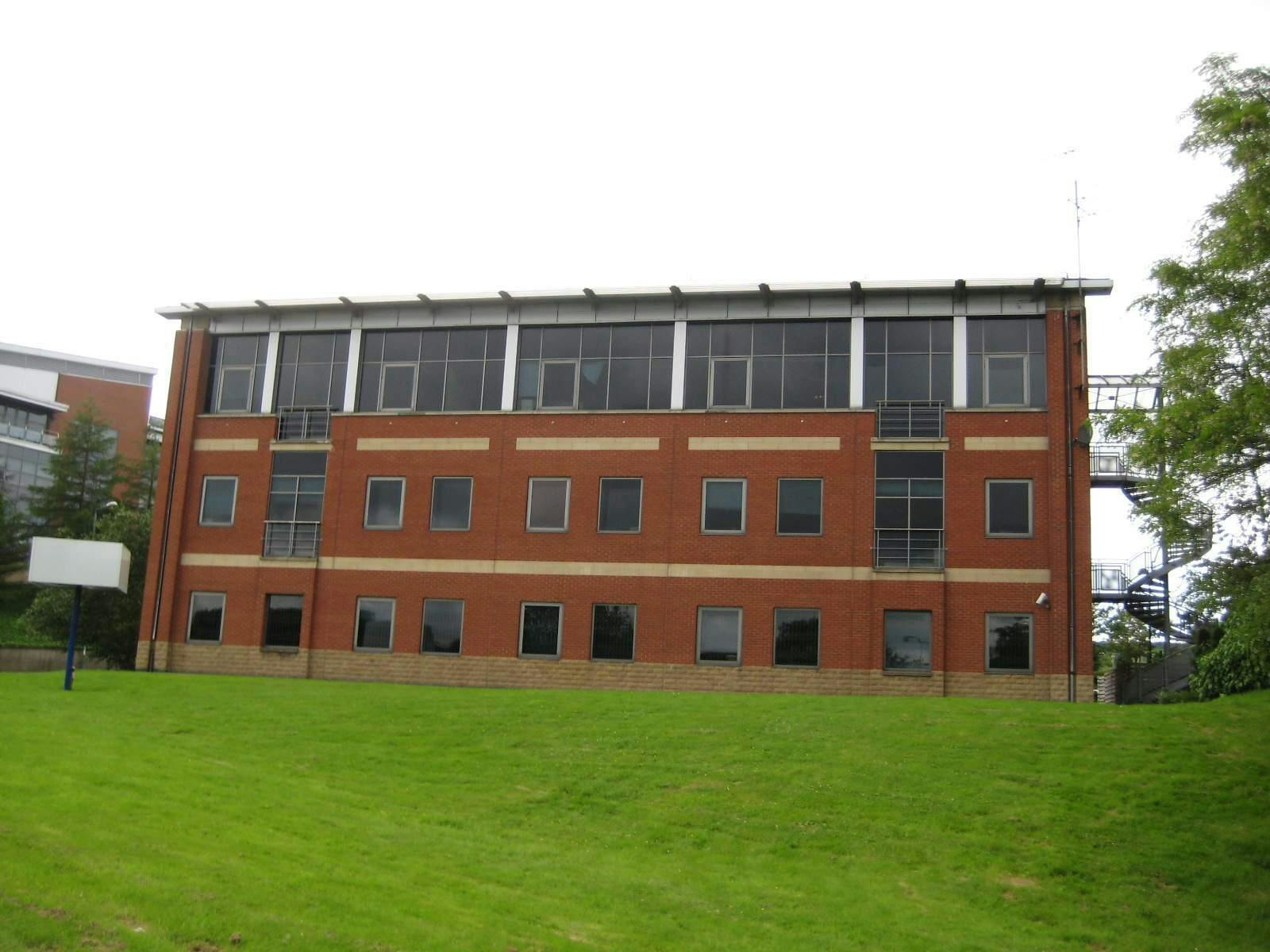 1 Sterling Court, Leeds, West Yorkshire, WF3 1EL