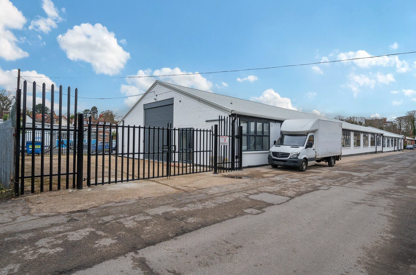 Units E & F, Maidenhead, Industrial To Let - 1104386 1.jpg