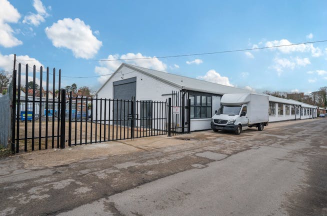 Units E & F, Maidenhead, Industrial To Let - 1104386 1.jpg