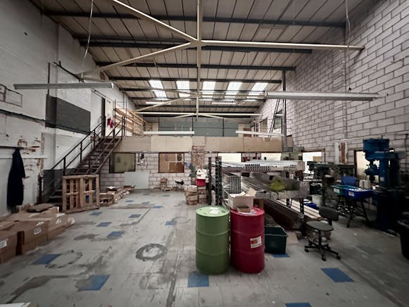Unit 1 Bridge House, Princes Risborough, Industrial / Other To Let - IMG_7185 2.jpeg