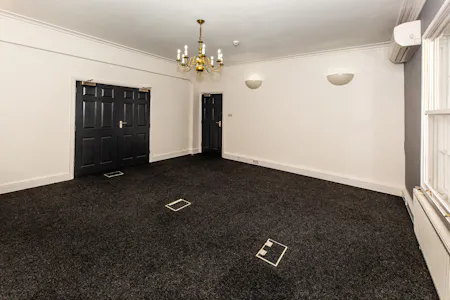 11 Waterloo Place, Leamington Spa, Serviced Office To Let - Internal 8.jpeg