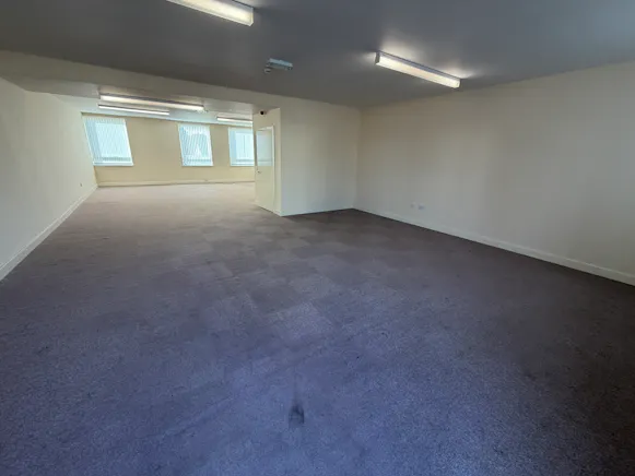 Unit 21H, Perth Airfield, Perth, Offices To Let - IMG_7217.JPG