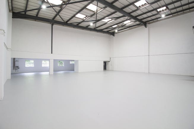 Units 3 & 4 Airlinks Industrial Estate, Heston, Industrial / Warehouse To Let - 3 .jpg