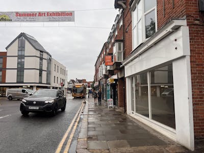 8 Broad Street, Wokingham, Class E Retail / Leisure / Retail / High Street Retail / Retail - In Town Lease Assignment - IMG_8157.JPG