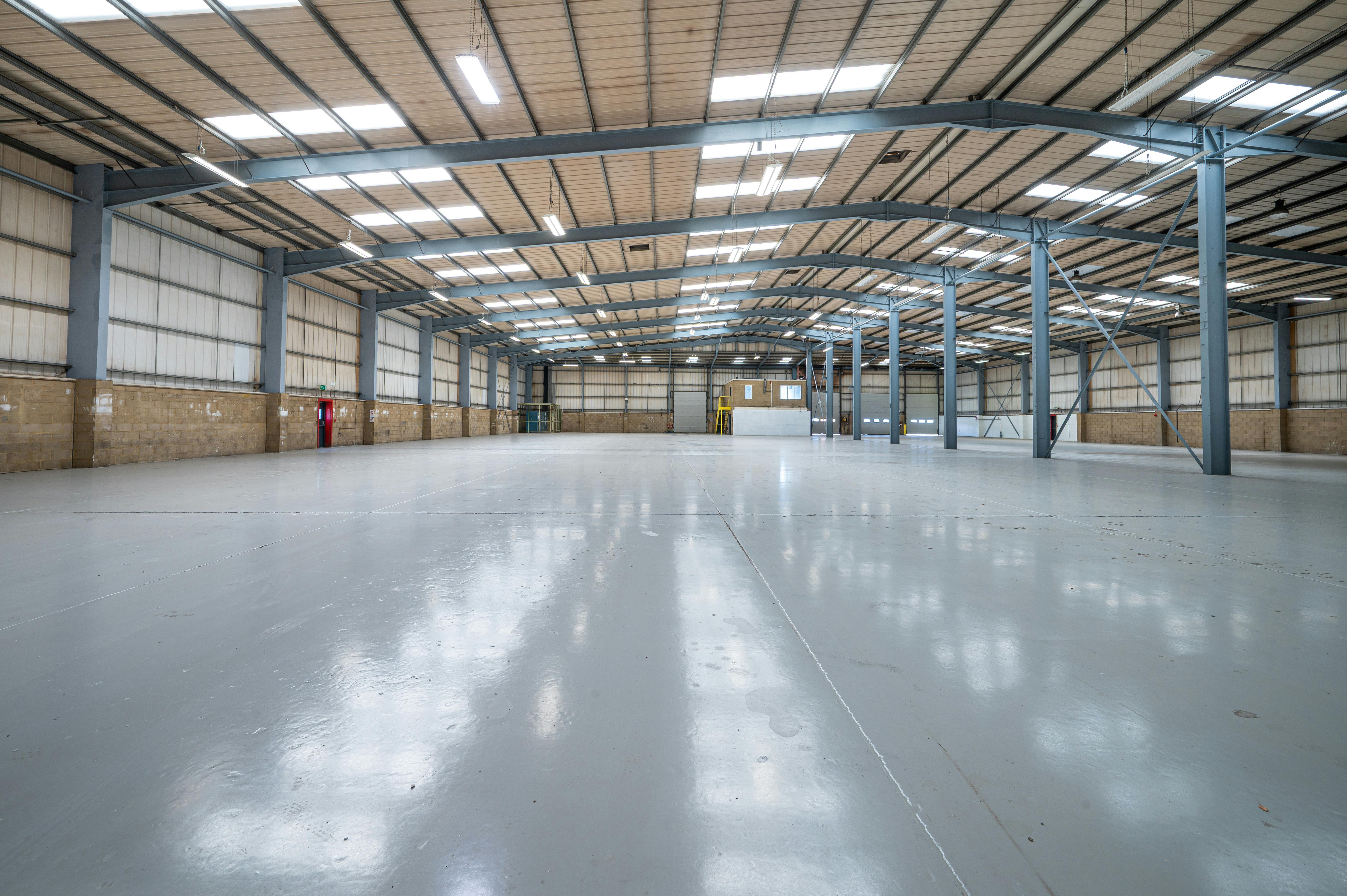 Guildford38, 2-3 Dennis Way, Guildford, Warehouse & Industrial To Let / For Sale - DAVID LINDSELL CONSULTANCY_DENNIS WAY SLYFIELD INDUSTRIAL ESTATE GU1 1AF_018.jpg