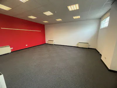 Unit 10, Stoke-on-Trent, Office To Let - IMG_8374.JPG