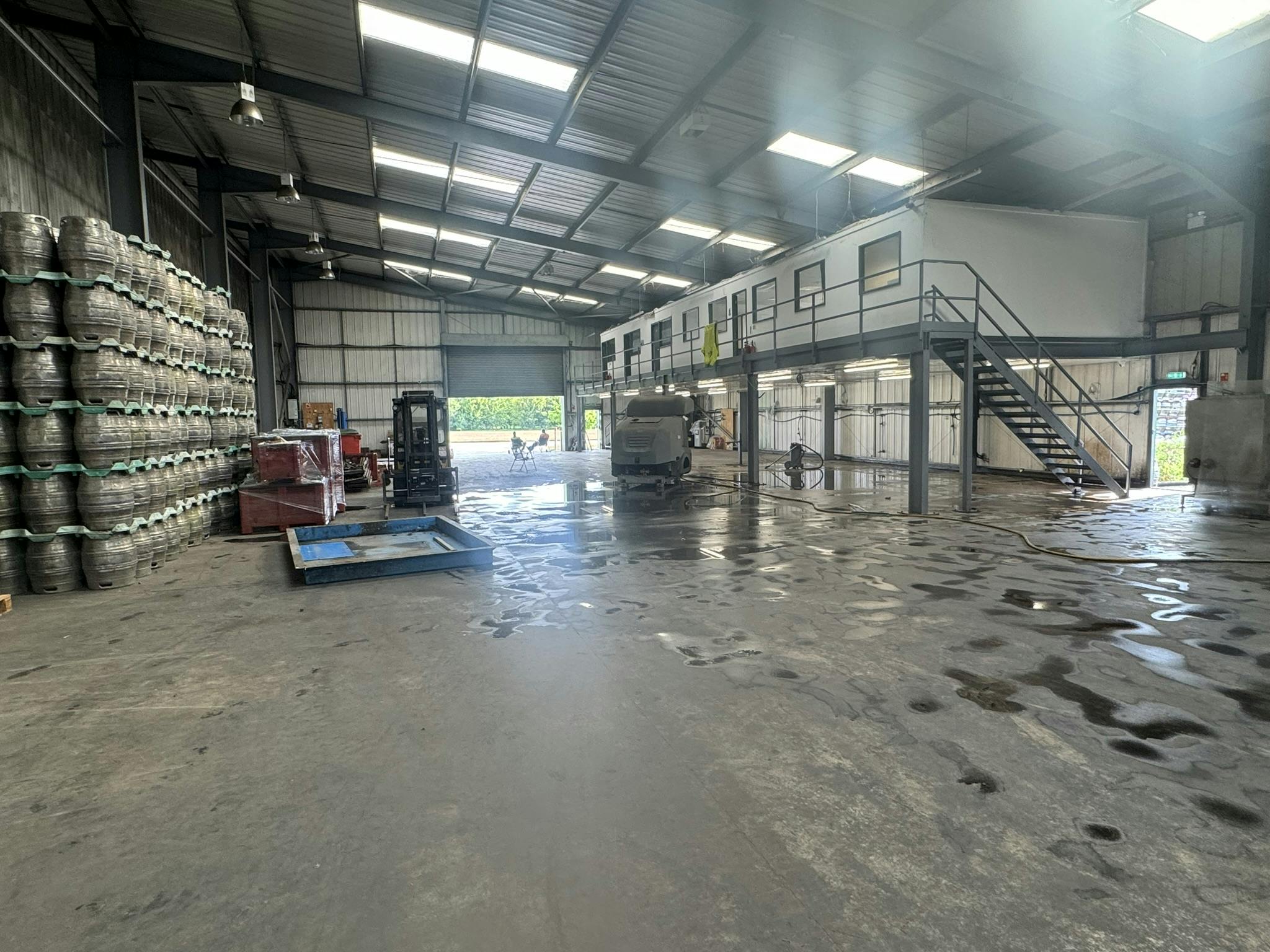 Unit 3B, Roseland Business Park, Newark, Distribution Warehouse To Let - IMG_3483.JPEG