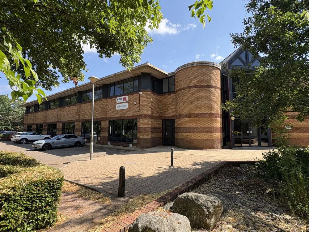 Pembroke House, Banbury, Office To Let - IMG_3161.jpg