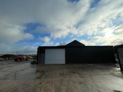 Units 4 Harlesford Farm, Tetsworth, Industrial To Let - image00014.jpeg