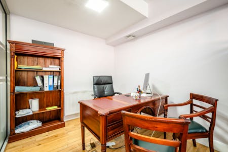 Unit B 17 Downham Road, London, Retail To Let - Downham Rd 17 GF - Low Res 8.jpg