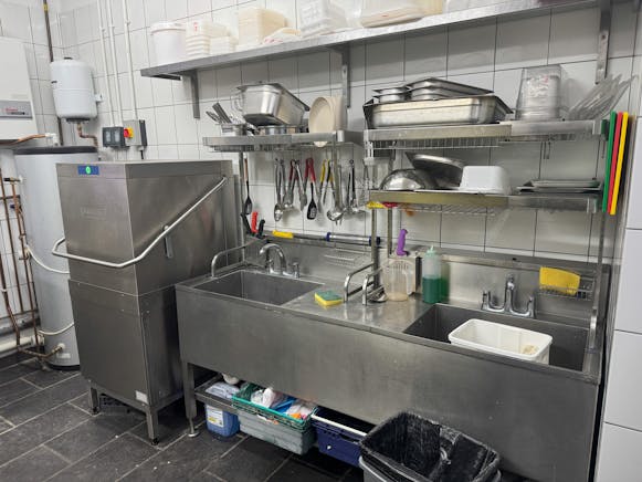 Fully Fitted Immaculate Fish & Chip Shop Takeaway, 48 Thornton Road, Lanark For Sale - IMG_9986.jpg