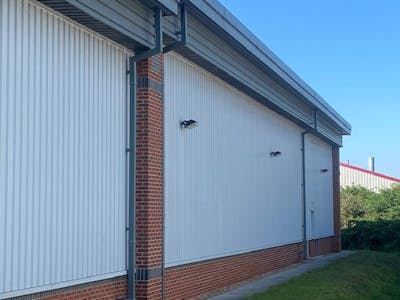 Unit 2C, Havant, Industrial / Trade Counter / Warehouse To Let - Rear 3.jpg