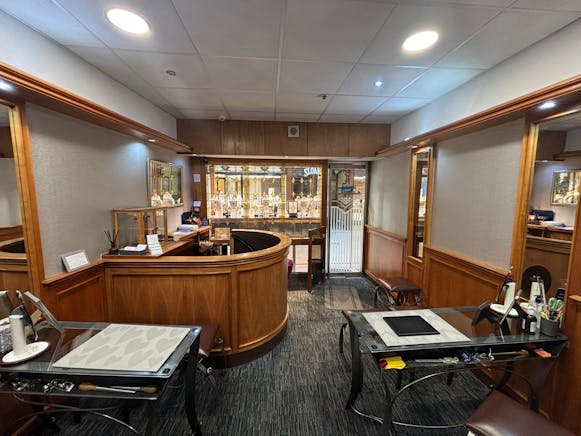 5 Argyll Arcade, Glasgow, Retail To Let / For Sale - PHOTO20251125122953.jpg