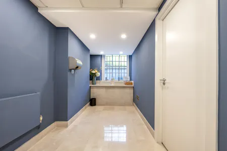 48-49 Russell Square, London, Office / Serviced Office To Let - DSC06418HDREdit.jpg