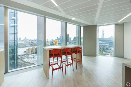 240 Blackfriars Road, London, Office To Let - 20993602_693639148.jpg