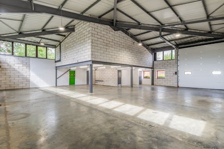 Unit 3 Shepperton Business Park, Shepperton, Industrial/Logistics To Let - 96782_Unit3SheppertonBusinessPark  31_low.jpg