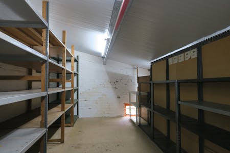 137 Blenheim Road, Harrow, Industrial/Logistics / Office For Sale - IMG_1034.JPG