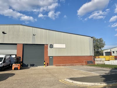 Unit 8 Airlinks Industrial Estate, Heston, Heathrow, Industrial / Warehouse To Let - IMG_8047.jpg