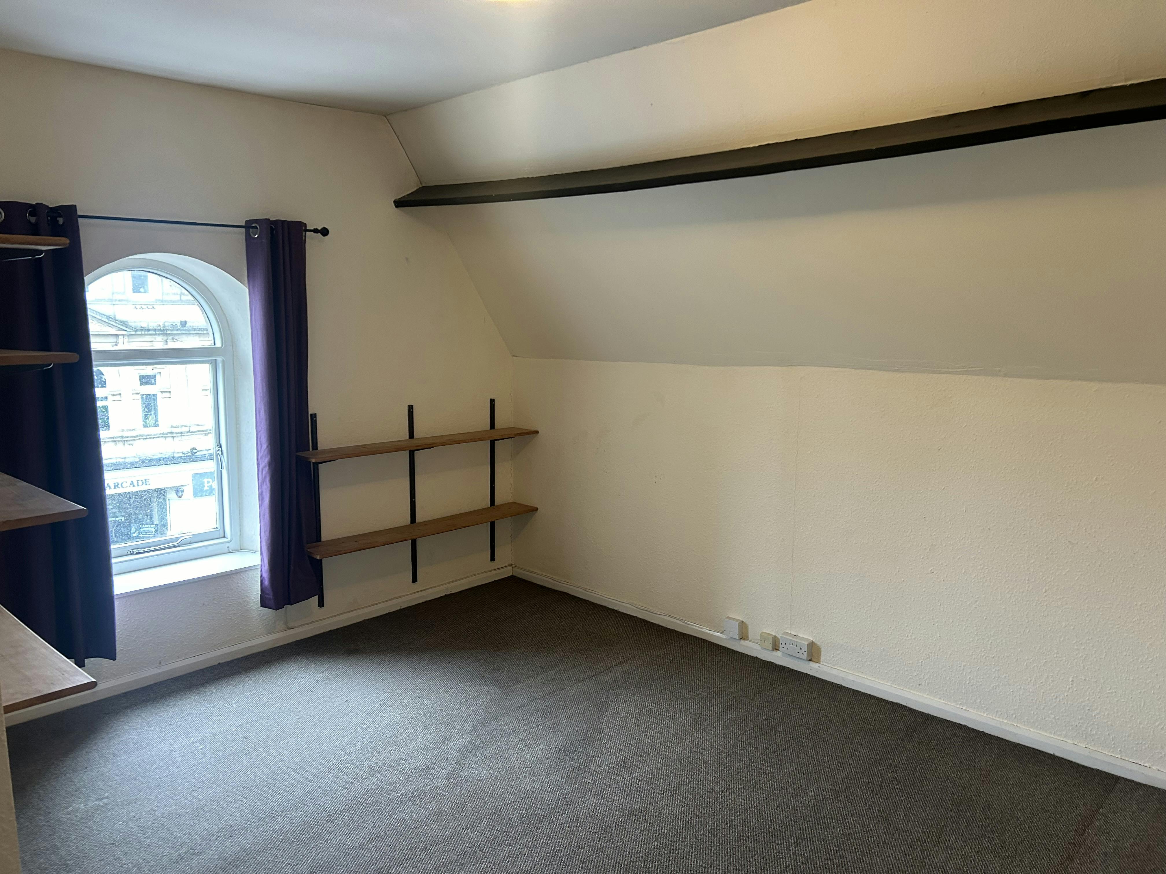 First floor, 4-4A Windsor Road, Penarth, Office To Let - IMG_6825.JPG