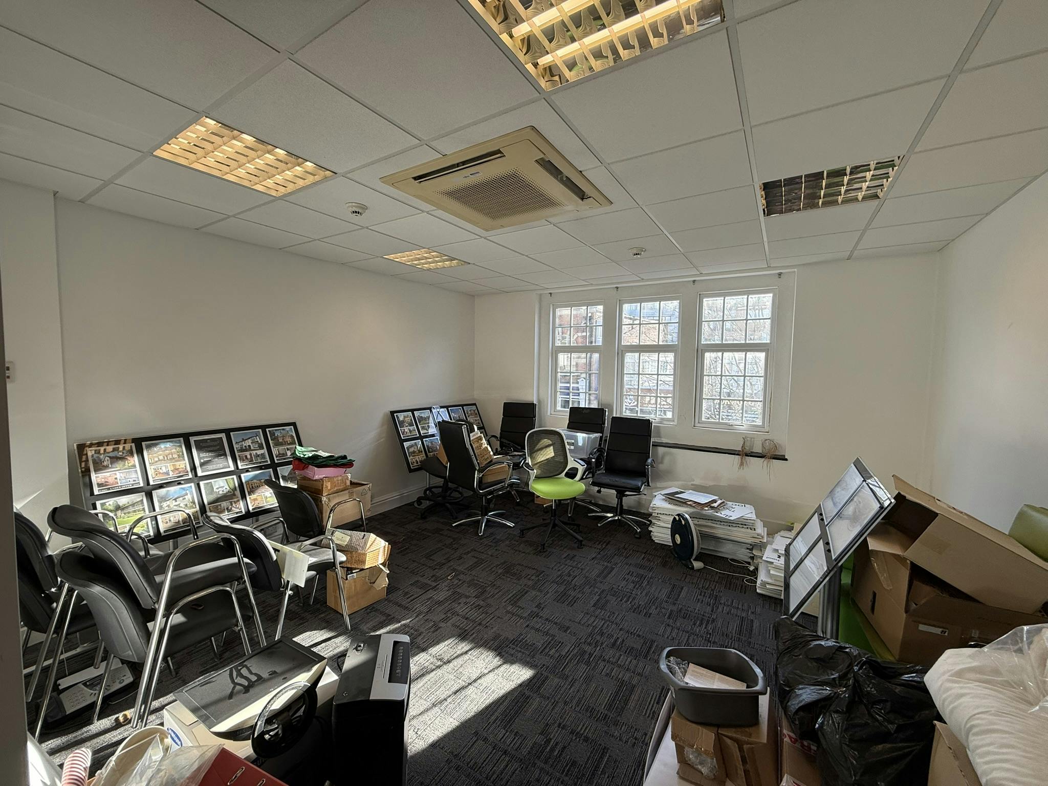 69 Commercial Way, Woking, Retail To Let - IMG_6280.JPEG