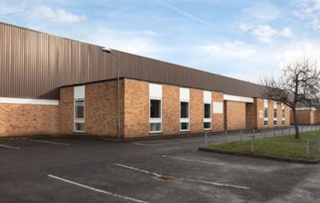 Unit 12, Heathrow International Trading Estate, Hounslow, Industrial To Let - external.PNG