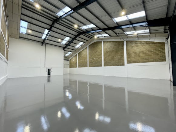 Unit 5 Sundon Business Park, Luton, Industrial To Let - IMG_4682.JPG