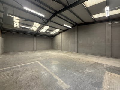 Unit 27 Horcott Industrial Estate, Fairford, Industrial / Warehouse To Let - 3.jpg