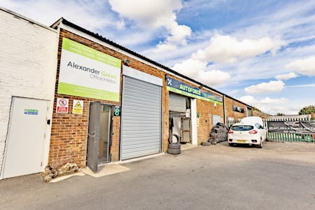 The Old Bakery, Lower Gower Road, Royston, Industrial/Logistics / Investment For Sale - IMG_4717HDR.jpg