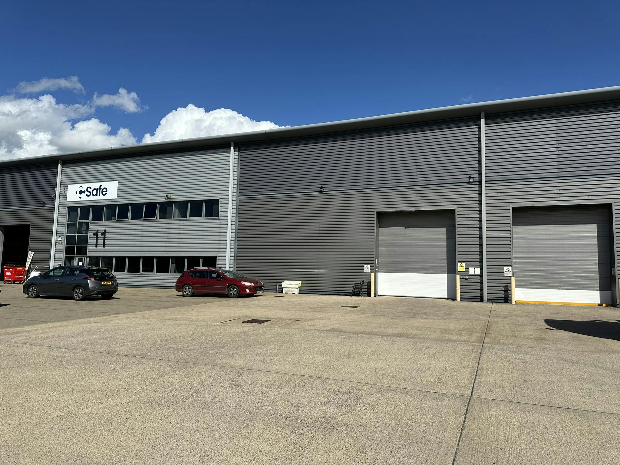 Unit 11, Hikers Way, Crendon Industrial Park, Long Crendon, Industrial To Let - IMG_5631.JPEG