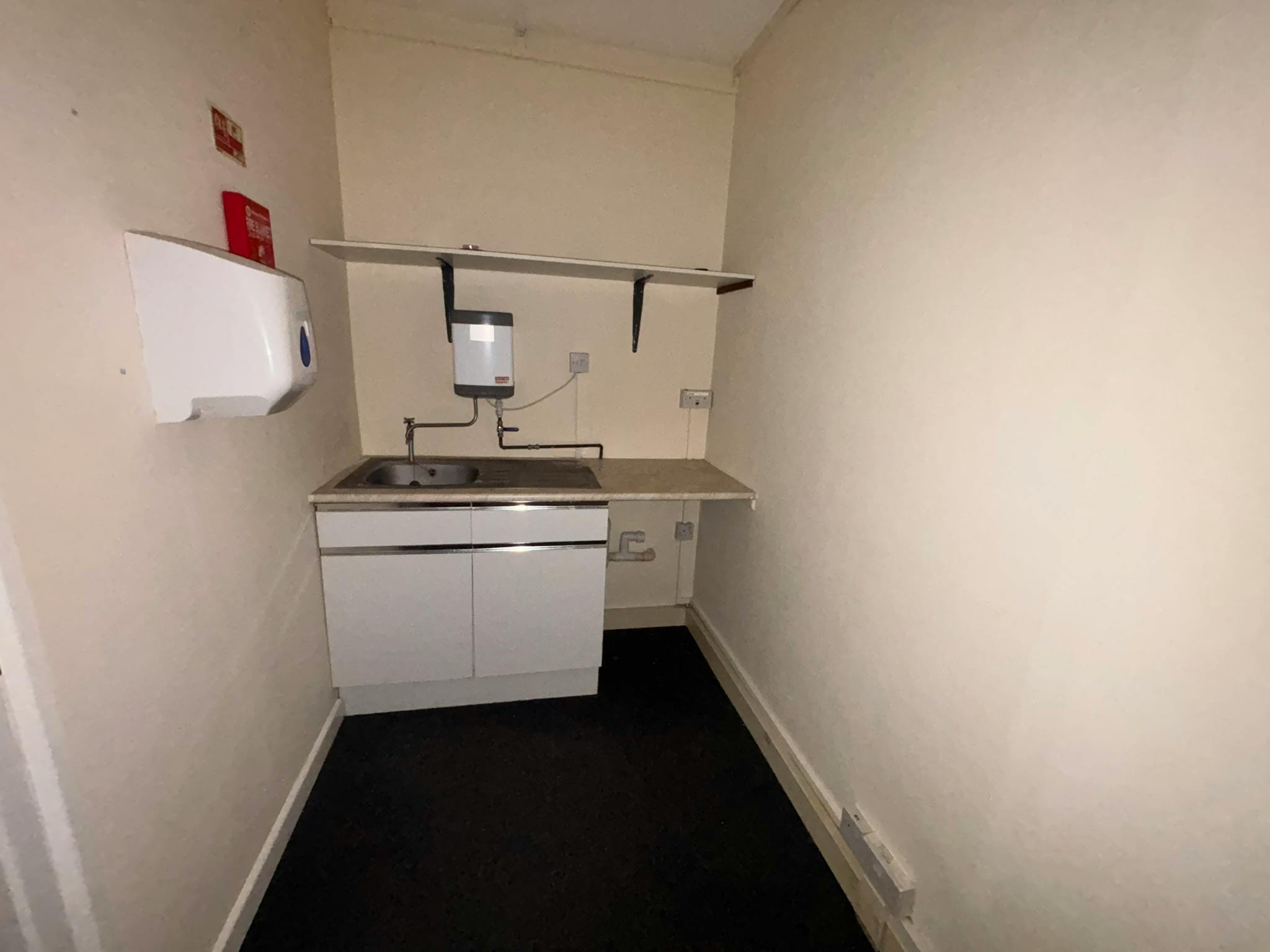 Office in Portsmouth - photo 4