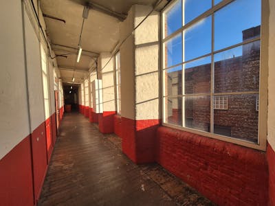 Skylight Room, Hallam Mill, Stockport, Industrial/Logistics To Let - 20260105_135842.jpg