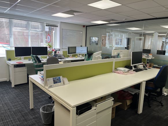 Unit 3 Mayflower Close, Eastleigh, Industrial For Sale - IMG_4142.JPG