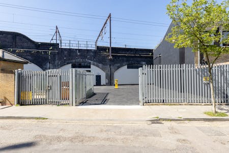 Arch 451 Andre Street, London, Industrial To Let - 2.jpg