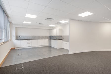 Suite 102, iMex Centre, Hemel Hempstead, Office To Let - 1092889 5.jpg