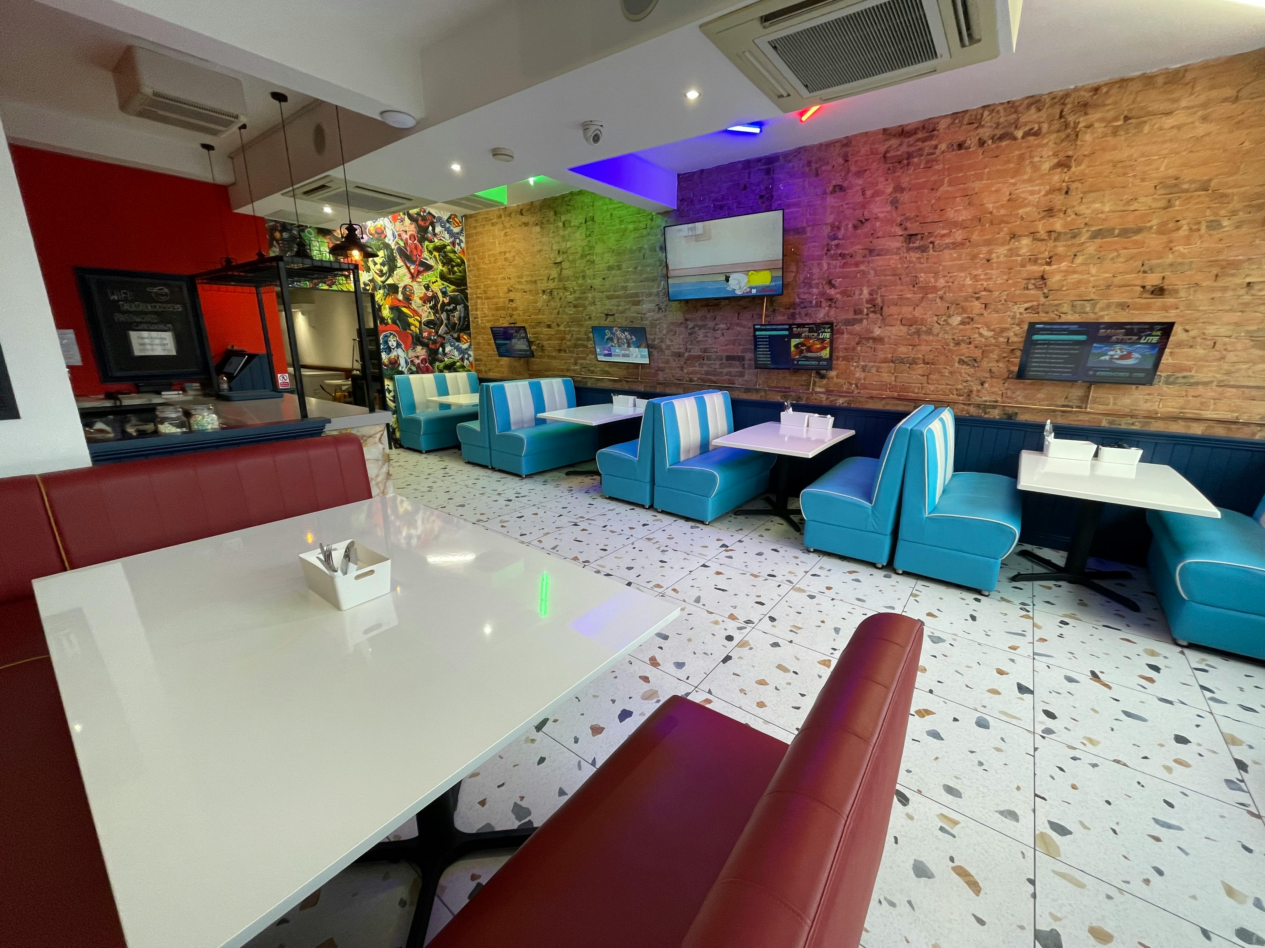 Retail/Shop in Bournemouth - photo 2