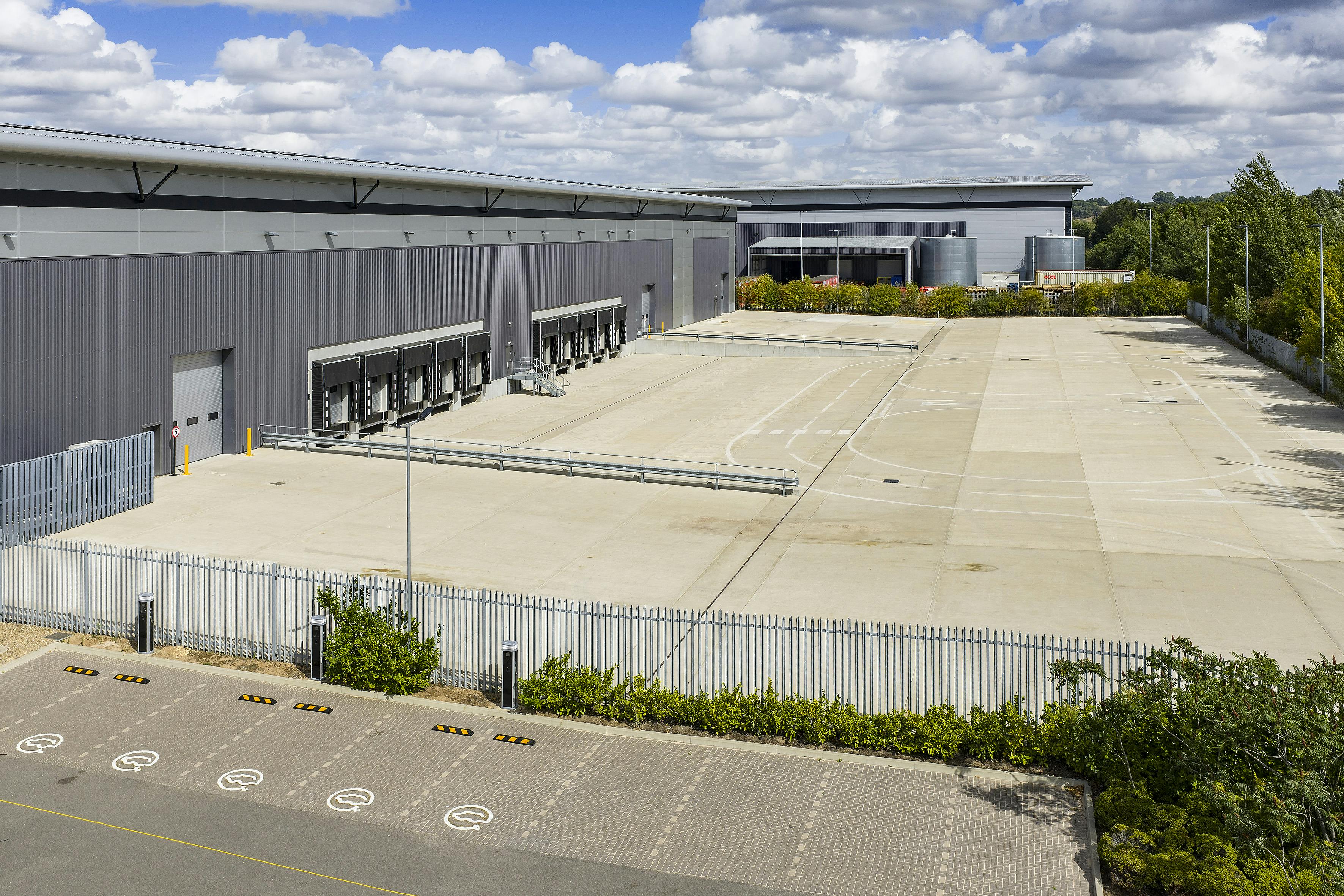 Banbury 112, Banbury Cross, Banbury, Warehouse & Industrial To Let - IWCA270825017.jpg