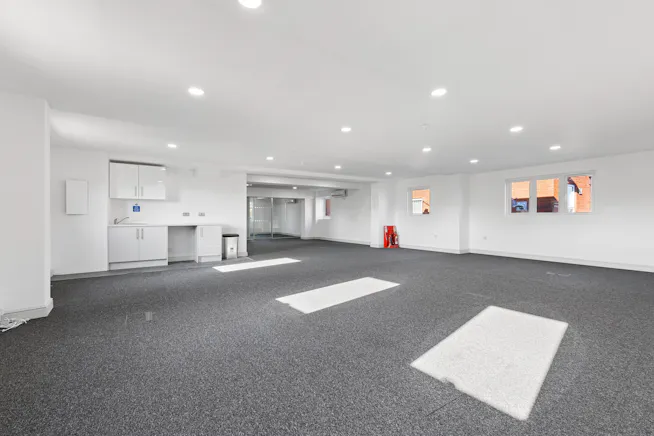 Second Floor, 79-81 High Street, Marlow, Offices To Let - 104744 - Second floor office  (9).jpg