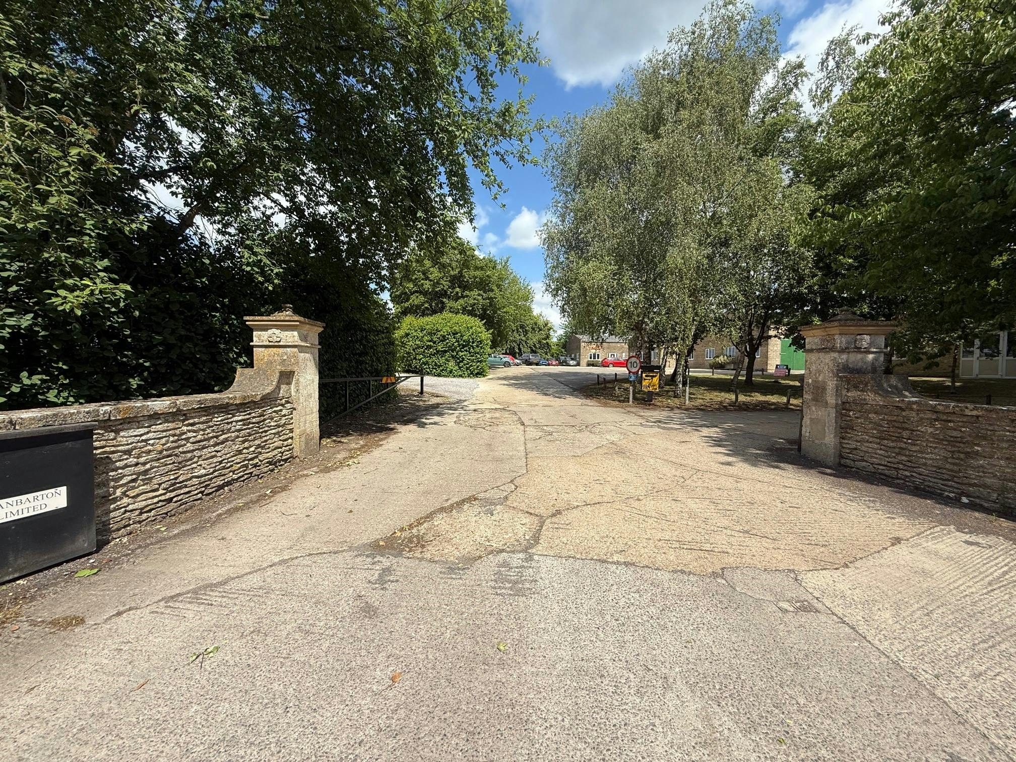 The Parlour Building, Unit 2 Pinkney Park, Malmesbury, Industrial To Let - 5.jpg