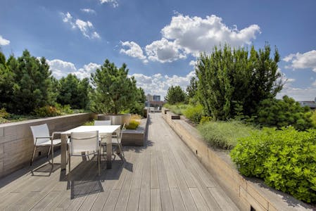 Brumlovka - Building Delta (SUBLEASE), Vyskočilova 1561/4a, Praha 4, Office / Retail To Let - delta1.jpg