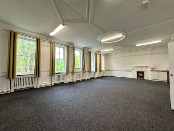 Chews House, High Street South, Dunstable, Office To Let - IMG_8010.JPG