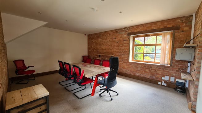 Office 8/9, Burrough Court, Melton Mowbray, Office To Let - Office 9 Landscape 2.jpg