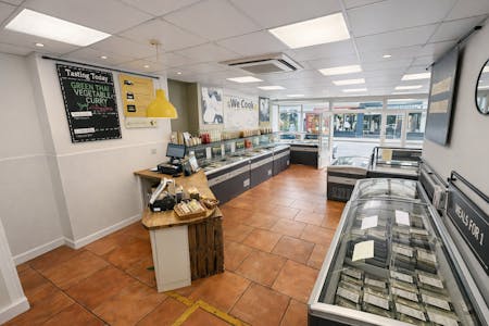 89 Warwick Street, Leamington Spa, Leisure / Retail To Let - Edited internal 3.png