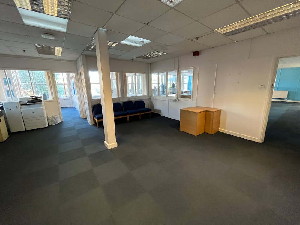 Office Premises, Hayfield Road - IMG_0489.jpg