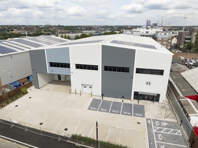 Link 406, 45 Waterloo Road, Staples Corner, Industrial To Let - IW240724CA001.jpg