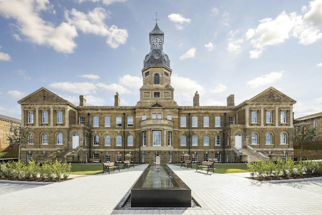 Upper & Lower Floors, Aldershot, Offices For Sale - 16b92e9b4b4efe69ed63ca7164f620devb1973238wh201gunhillparkaldersh.jpg