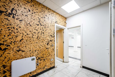 9 Henriques Street, London, Office To Let - Enriques St 9  Low Res 14.jpg