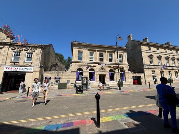 30 High Street, Chippenham, Retail For Sale - ATMB8384.JPG